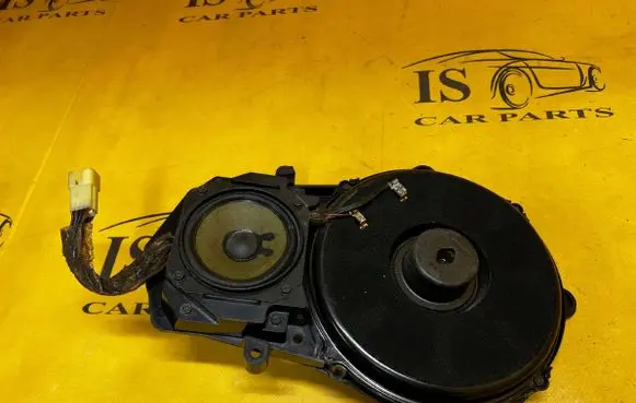 Chevrolet Corvette C5 Front door speaker 10447355