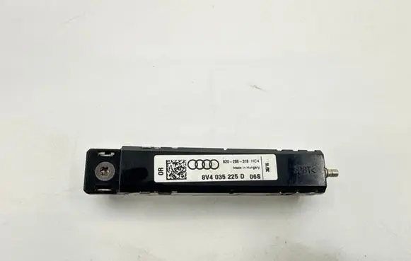 Audi A3 S3 8V Aerial antenna amplifier 8V4035225D