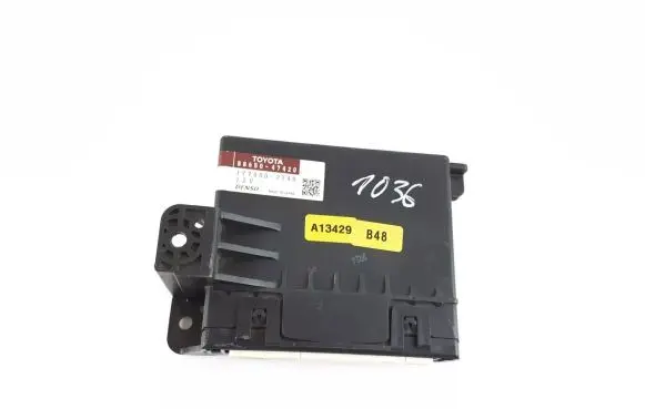 Toyota Prius+ (ZVW40) Air conditioner control unit module 8865047420 1778002740