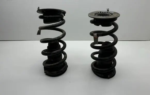 Chrysler Pacifica Rear coil spring P68231034AA