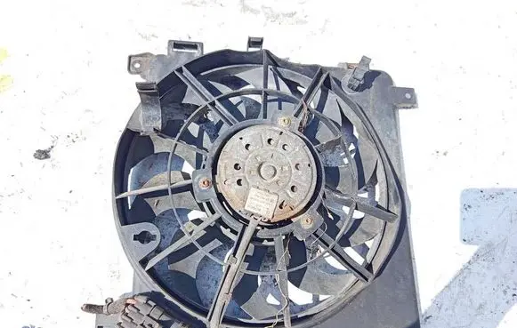 Opel Astra H Radiator cooling fan shroud 0130303304