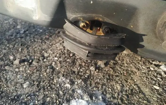Citroen C5 Front door check strap stopper 