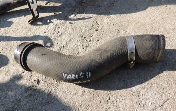 Toyota Yaris Intercooler hose/pipe
