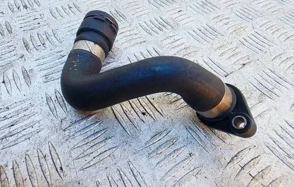 BMW 1 E81 E87 Engine coolant pipe/hose 7501427