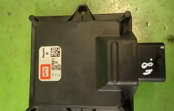 Volkswagen Golf IV LP gas control unit module 