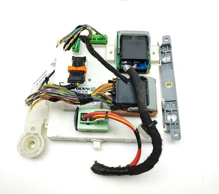 Volvo XC90 Central body control module 32217422