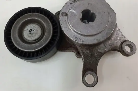 Mercedes-Benz B W246 W242 Generator/alternator belt tensioner A2702000170
