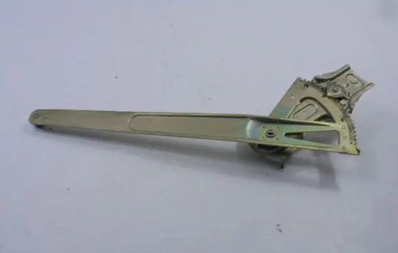 Austin Maxi Front door manual window regulator 