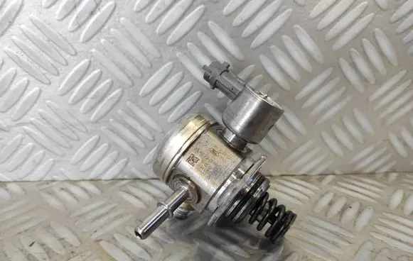 Fuel injection high pressure pump