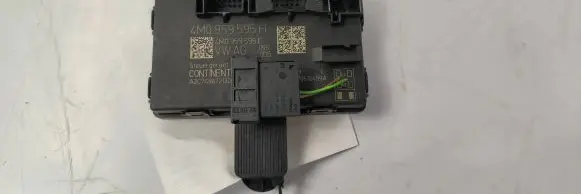 Audi Q7 4M Door control unit/module 4M0959595HDRZWI