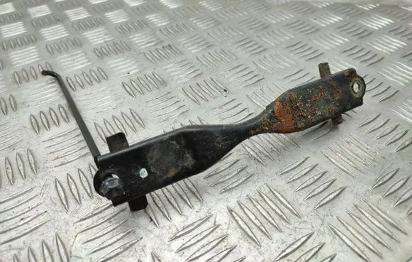 Nissan 370Z Battery bracket 