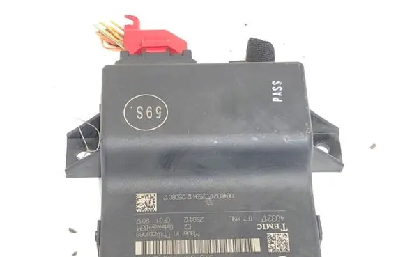 Audi A4 S4 B8 8K Gateway control module 8T0907468AJ