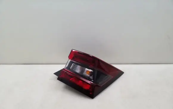 Nissan Juke II F16 Rear/tail lights 265506PA0A