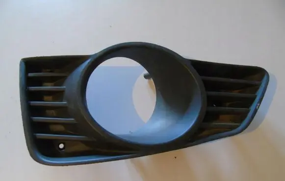 Opel Tigra B Front fog light trim/grill 93162188