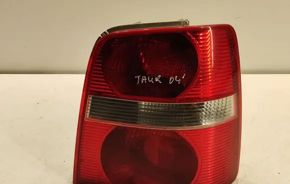 Volkswagen Touran I Rear/tail lights