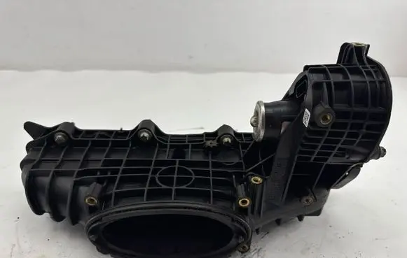 Mercedes-Benz C W205 Intake manifold A6510905737