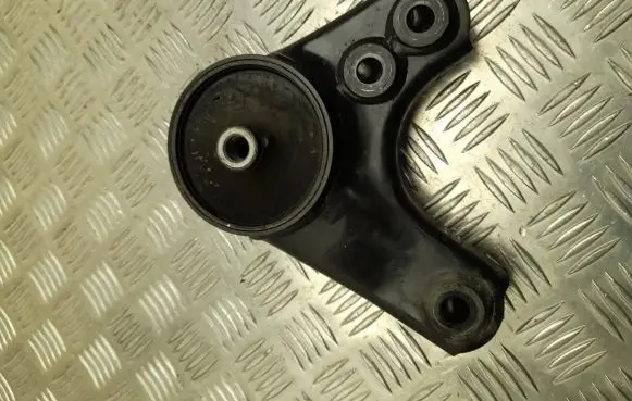 Hyundai Kona I Engine mount bracket 9C2707