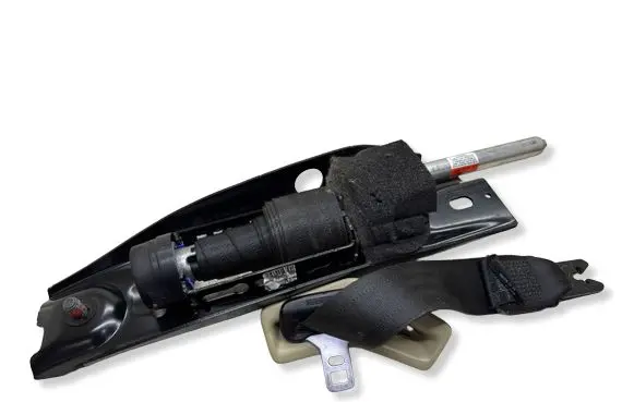 Volvo V70 Front seatbelt 615309500C