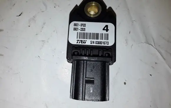 Lexus IS 220D-250-350 Airbag deployment crash/impact sensor 898310P020 8983122020 8388016713