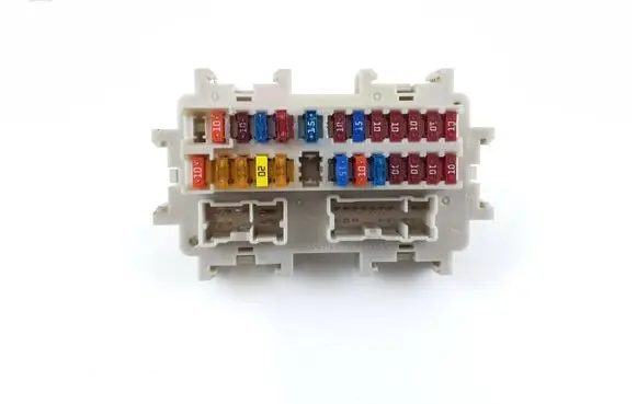 Nissan Pathfinder R51 Fuse module 1681EA00A EA00A5L16 EA00A