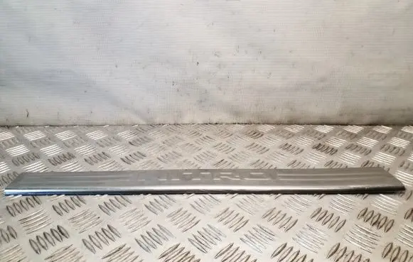 Dodge Nitro Front sill trim cover
