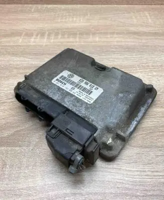 Skoda Octavia Mk1 (1U) Engine control unit/module ECU 038906018GN 0281010182