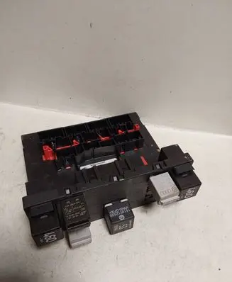 Volkswagen PASSAT B6 Comfort/convenience module 3C0937049E F005V00526