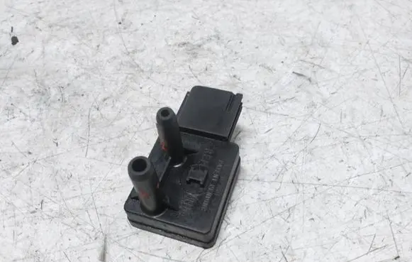 Volvo S80 Exhaust gas pressure sensor 6G9N5L200AB 30785486AA