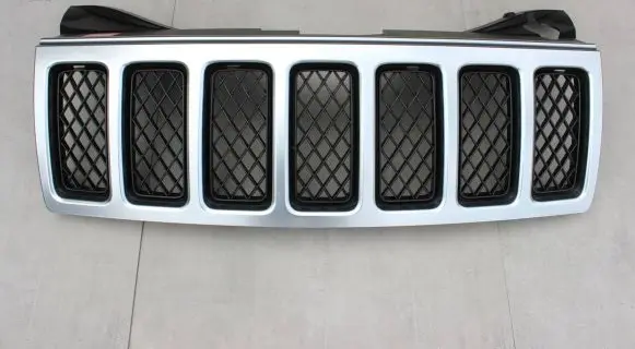 Jeep Grand Cherokee (WK) Front bumper upper radiator grill 55157464AC