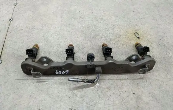 Honda Civic Fuel main line pipe 