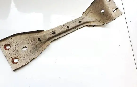 Skoda Superb B6 (3T) Engine mounting bracket 