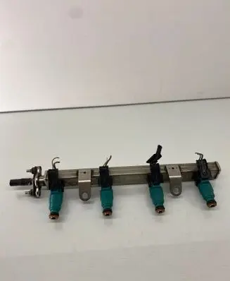 Hyundai i20 (PB PBT) Fuel injectors set 3531003000