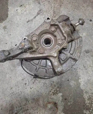 Volvo S80 Front wheel hub spindle knuckle 9461943