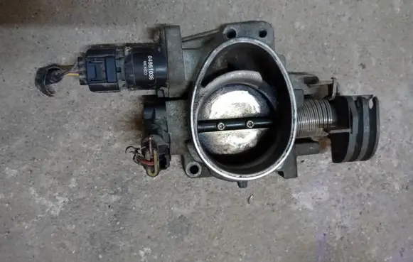 Chrysler Concorde Throttle valve 04861036 04591169AB