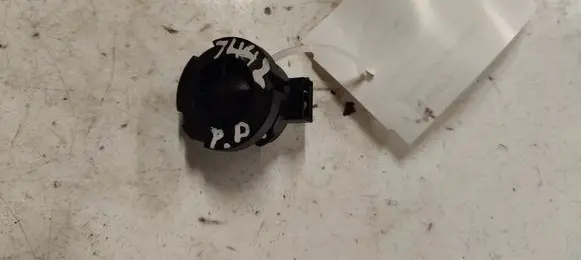 Front door high frequency speaker