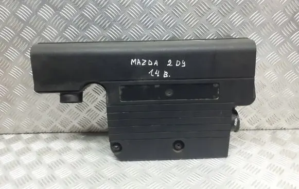 Mazda 2 Air filter box 3M71-9600-AC