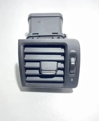 Volvo C30 Dashboard side air vent grill/cover trim 39888287