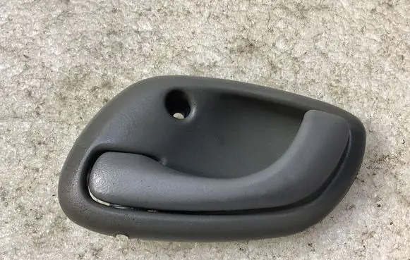 Suzuki Grand Vitara I Front door interior handle 