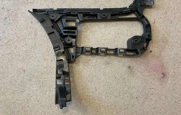 Volkswagen PASSAT CC Rear bumper mounting bracket 3C8807394E
