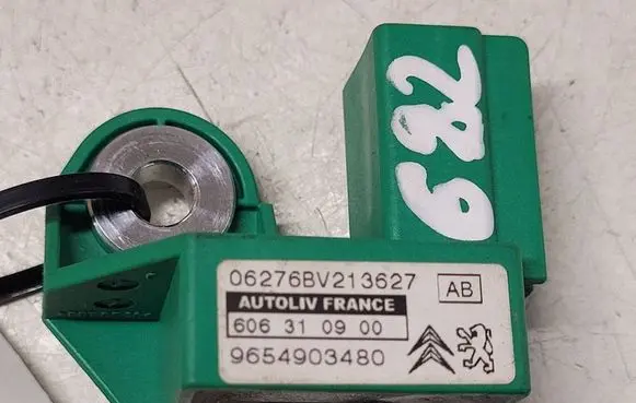 Citroen C4 I Picasso Airbag deployment crash/impact sensor 9654903480