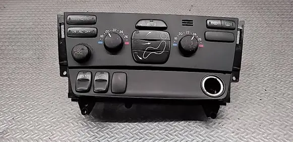 Volvo V70 Climate control unit 30746022 06W10E05 M4112400007