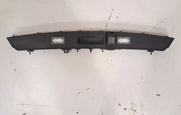 BMW 7 G11 G12 Number plate light 7357105 7357106