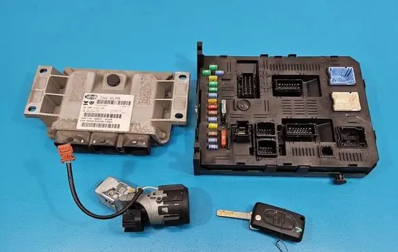 Peugeot 407 Engine control unit/module ECU IAW6LPB IMPRK1585725