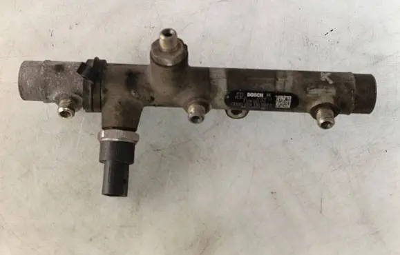 Fuel main line pipe