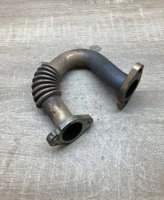 Volkswagen PASSAT B7 EGR valve line/pipe/hose 03P131521B