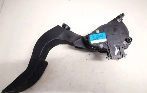 Audi A4 S4 B6 8E 8H Accelerator throttle pedal 8E1723523F 008376-00