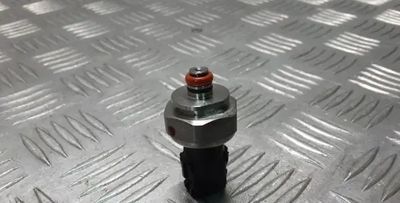 Toyota Yaris XP210 Oil pressure sensor 8945833041