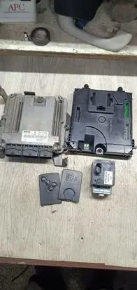 Renault Laguna III Engine ECU kit and lock set 0281015323
