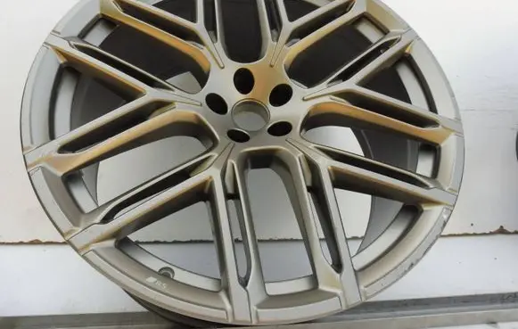 Audi RS Q8 R23 light alloy rim 4M8601025BL