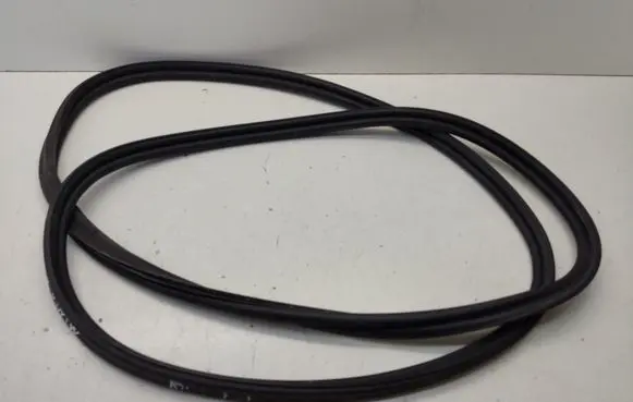 Mini Cooper Countryman R60 Trunk rubber seal (body) 9801388